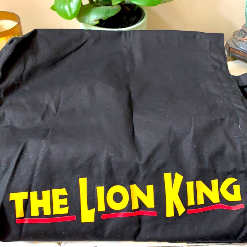 Disney’s The Lion King canvas tote NWT - Picture 2 of 9
